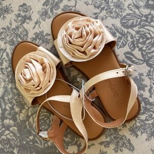 Cat & Jack Girls' Cream and Tan Leather Flower Sandals